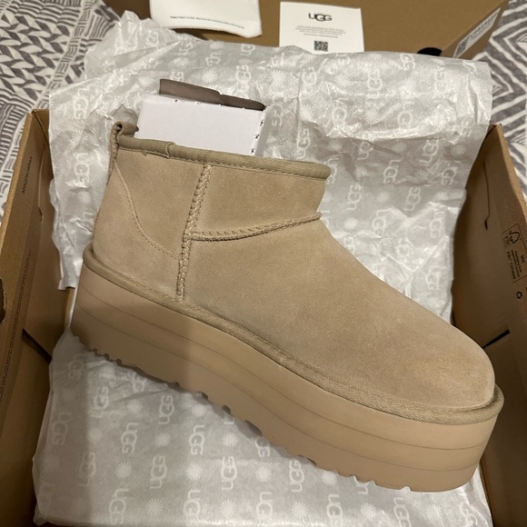 UGG - Ultra mini platform Ugg - Picture 7 of 7